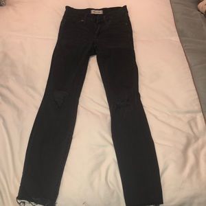 Madewell distressed black skinny jeans size 23
